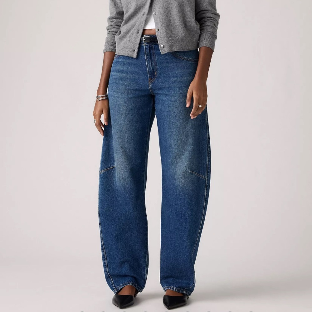 Levi’s Baggy Dad Barrel Jeans